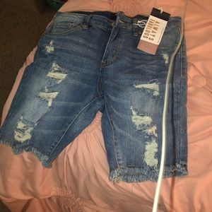 Womens Bermuda shorts